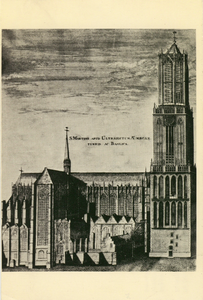 604895 Gezicht op de Domkerk te Utrecht, uit het noordwesten.